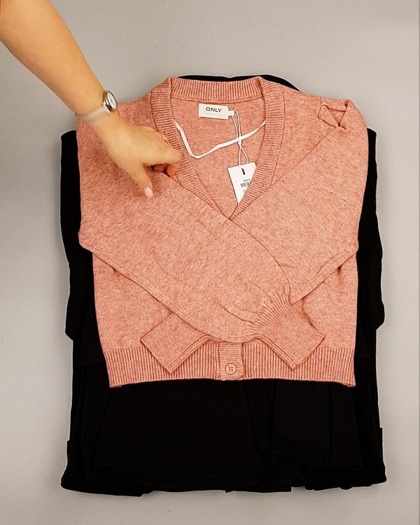 Фотография  780 - ONLY Winter mix 104#15 кг, ЛОТ №7182 оптом в Магадане и Магаданской области