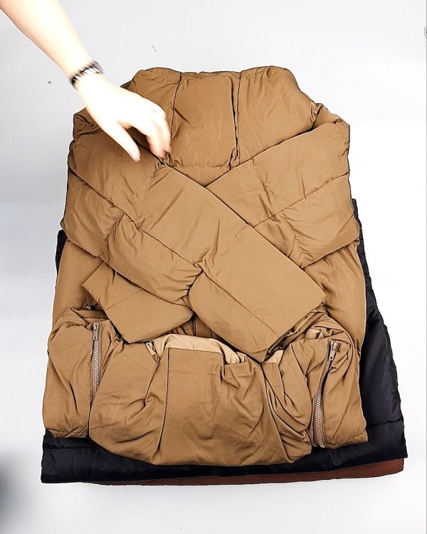 Фотография  912 - Верхняя одежда BESTSELLER Дания 104#10 кг, ЛОТ №7267 оптом в Магадане и Магаданской области