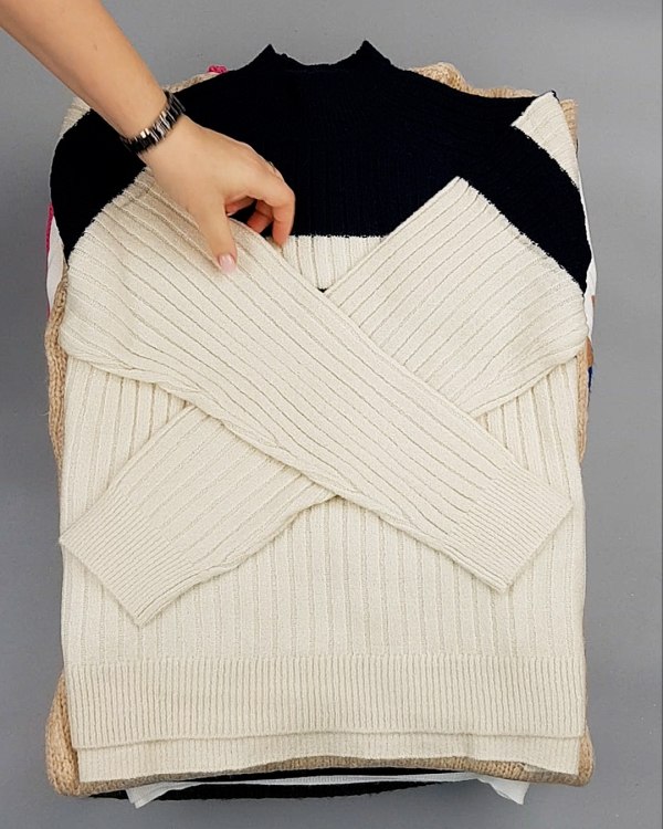 Фотография  523 - Джемпера Bestseller 104#7 кг, ЛОТ №7229 оптом в Магадане и Магаданской области