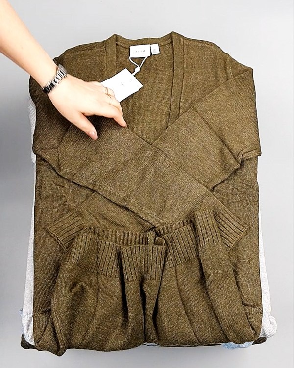 Фотография  463 - Кардиганы VILA W 104#7 кг, ЛОТ №7381 оптом в Магадане и Магаданской области