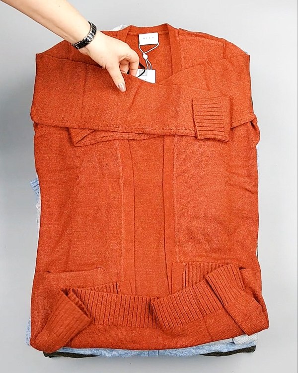 Фотография  218 - Кардиганы VILA W 104#7 кг, ЛОТ №7382 оптом в Магадане и Магаданской области