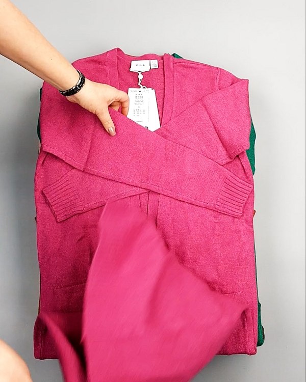 Фотография  744 - Кардиганы VILA W 104#7 кг, ЛОТ №7384 оптом в Магадане и Магаданской области