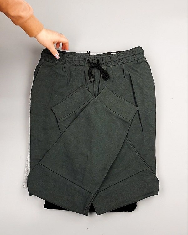 Фотография  985 - Штаны спортивные муж CAN 084#10 кг, ЛОТ №7416 оптом в Магадане и Магаданской области