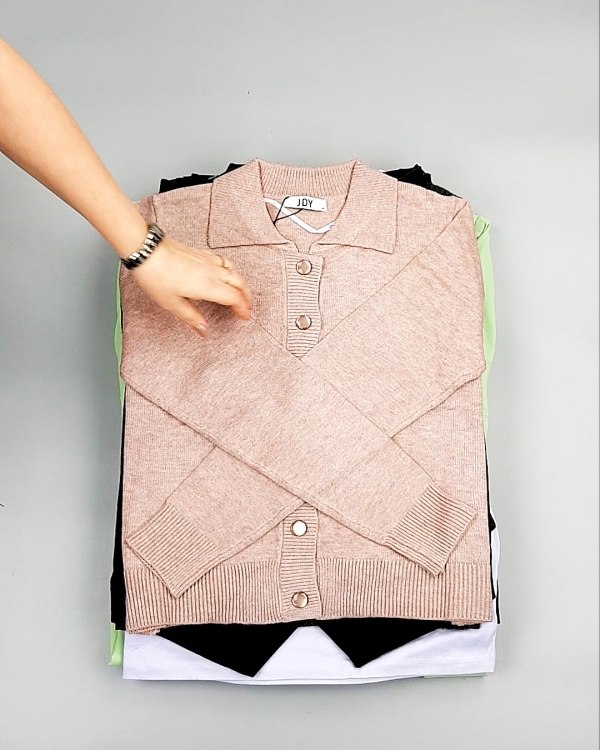 Фотография  119 - Bestseller Winter mix 104#15 кг, ЛОТ №7346 оптом в Магадане и Магаданской области