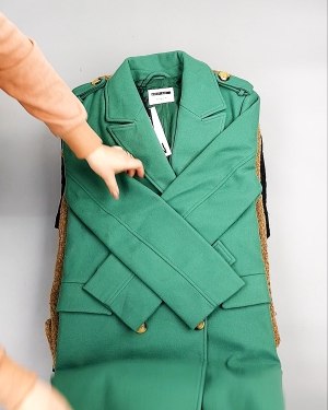 Фотография  665 - Bestseller Winter В mix 114#15 кг, ЛОТ №7376 оптом в Магадане и Магаданской области