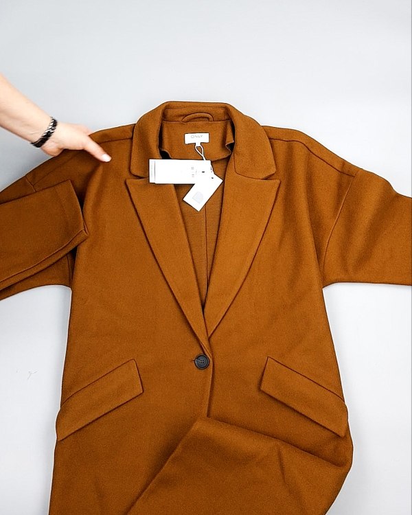 Фотография  669 - Пальто Bestseller 104#10,75 кг, ЛОТ №7561 оптом в Магадане и Магаданской области