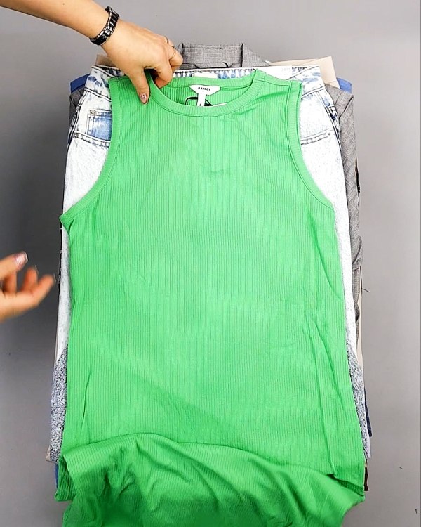 Фотография  382 - Bestseller Summer mix 104#15 кг, ЛОТ №7491 оптом в Магадане и Магаданской области