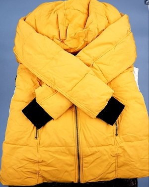 Купить Верхняя одежда AMAZON жен 015#10 кг, ЛОТ №7714 оптом в Магадане и Магаданской области