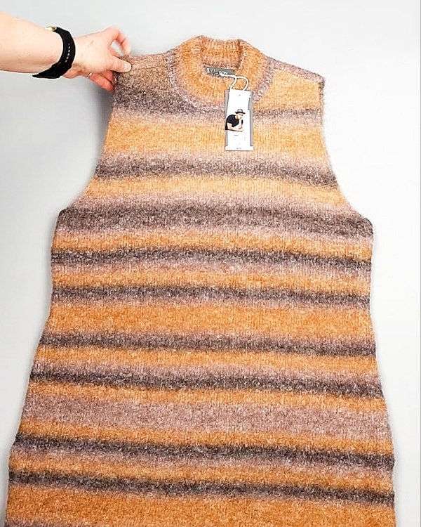 Фотография  923 - Платья СТОК CAN зима 084#7 кг оптом в Магадане и Магаданской области