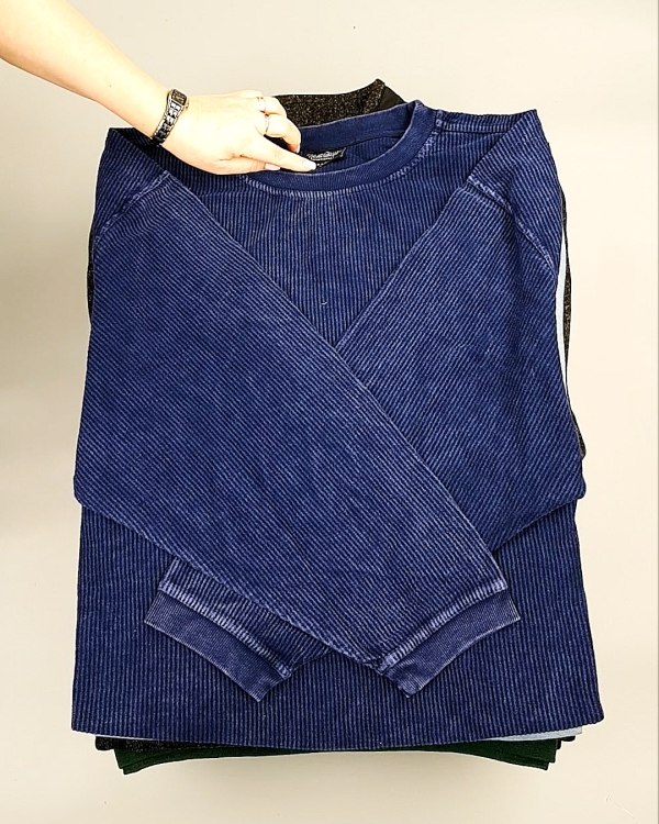 Фотография  663 - SWEATSHIRT CAN 084#10 кг, ЛОТ №7621 оптом в Магадане и Магаданской области