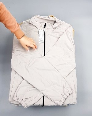 Фотография  759 - Верхняя одежда весна TOM TAILOR 124#7,1 кг, ЛОТ №7580 оптом в Магадане и Магаданской области