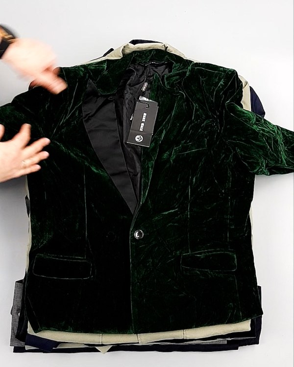 Фотография  940 - Пиджаки муж AMAZON 015#7 кг, ЛОТ №7769 оптом в Магадане и Магаданской области