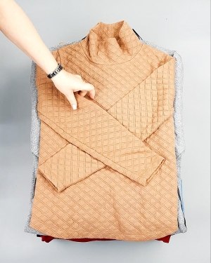 Фотография  929 - SWEATSHIRT CAN 084#10 кг, ЛОТ №7619 оптом в Магадане и Магаданской области