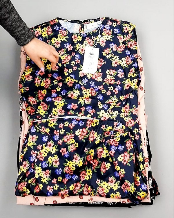 Фотография  654 - Платья VILA Summer 104#5 кг, ЛОТ №7833 оптом в Магадане и Магаданской области