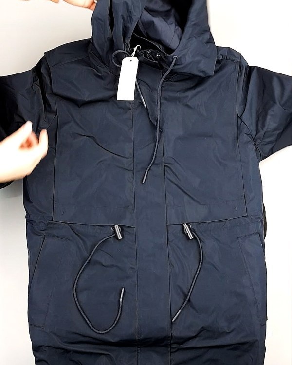 Фотография  443 - Верхняя одежда весна TOM TAILOR 124#7,8 кг, ЛОТ №7581 оптом в Магадане и Магаданской области