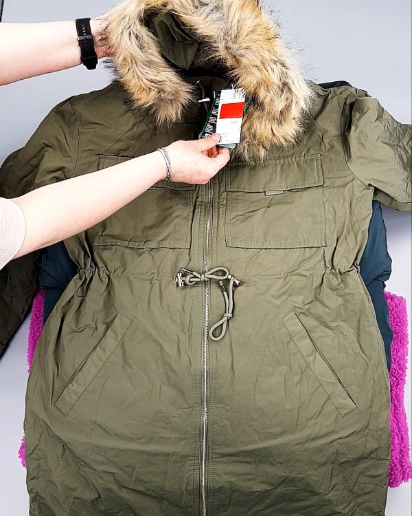 Фотография  782 - Верхняя одежда м/ж C&A 025#10 кг оптом в Магадане и Магаданской области