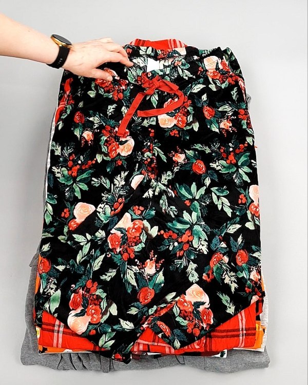 Фотография  500 - Домашняя одежда м/ж AMAZON 015#7 кг, ЛОТ №7782 оптом в Магадане и Магаданской области