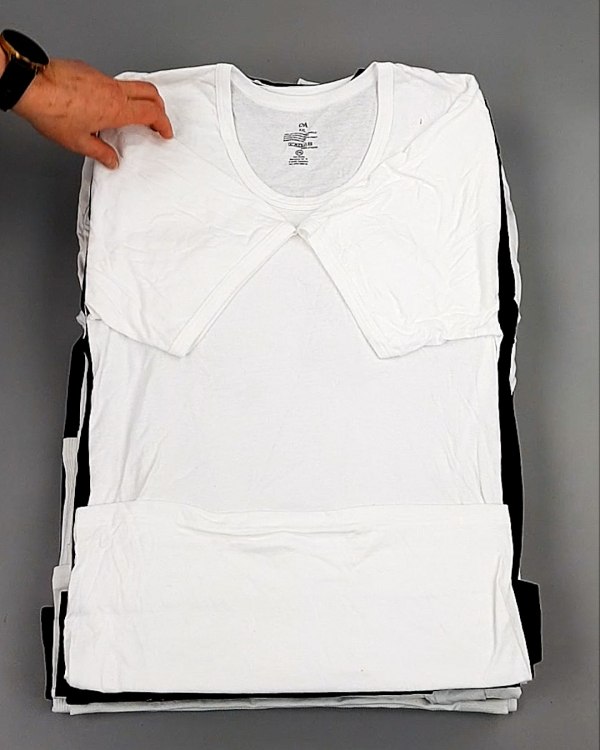 Фотография  538 - Футболки мужские C&A 025#5 кг оптом в Магадане и Магаданской области