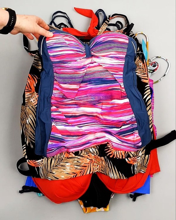 Фотография  281 - Купальники СТОК CAN 124#5 кг, ЛОТ №7686 оптом в Магадане и Магаданской области