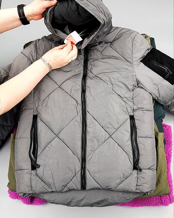 Фотография  883 - Верхняя одежда м/ж C&A 025#10 кг оптом в Магадане и Магаданской области