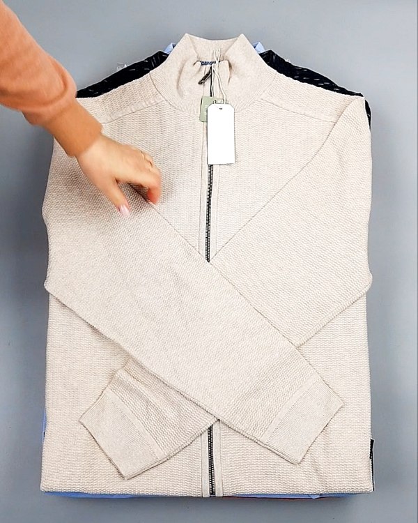 Фотография  775 - Джемпера легкие мужские TOM TAILOR 124#8,35 кг, ЛОТ №7605 оптом в Магадане и Магаданской области