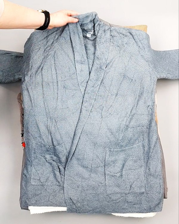 Фотография  768 - Кардиганы СТОК CAN 084#7 кг, ЛОТ №7673 оптом в Магадане и Магаданской области