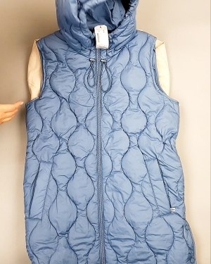 Фотография  268 - Верхняя одежда весна TOM TAILOR 124#7,8 кг, ЛОТ №7581 оптом в Магадане и Магаданской области