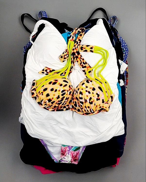 Фотография  452 - Купальники СТОК CAN 124#5 кг, ЛОТ №7688 оптом в Магадане и Магаданской области