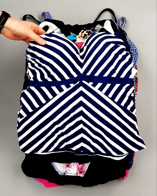 Фотография  412 - Купальники СТОК CAN 124#5 кг, ЛОТ №7688 оптом в Магадане и Магаданской области