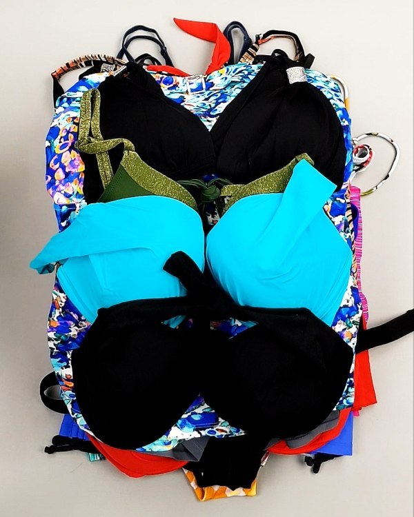 Фотография  284 - Купальники СТОК CAN 124#5 кг, ЛОТ №7686 оптом в Магадане и Магаданской области