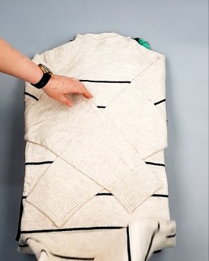 Фотография  859 - Платья СТОК CAN зима 084#7 кг, ЛОТ №7826 оптом в Магадане и Магаданской области