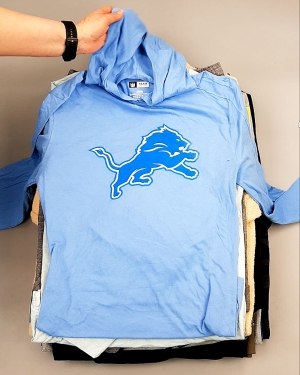 Фотография  703 - AMAZON mix муж весна 015#15 кг, ЛОТ №7740 оптом в Магадане и Магаданской области