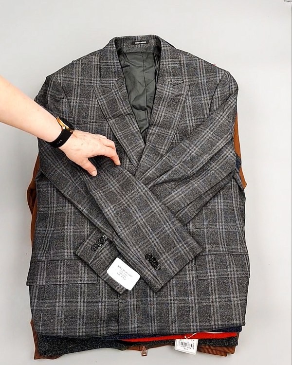 Фотография  898 - AMAZON mix муж весна 015#15 кг, ЛОТ №7739 оптом в Магадане и Магаданской области