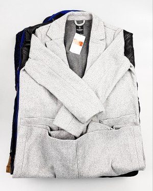 Купить Ветровки м/ж C&A 025#10 кг, ЛОТ №7863 оптом в Магадане и Магаданской области