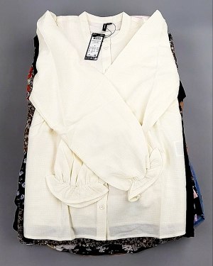 Купить Блузки Bestseller 44#5 кг, ЛОТ №8026 оптом в Магадане и Магаданской области