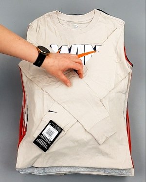 Фотография  425 - Тонковки детские NIKE CAN 084#5 кг, ЛОТ №7971 оптом в Магадане и Магаданской области