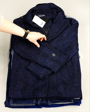 Фотография  612 - Ветровки м/ж C&A 025#10 кг, ЛОТ №7865 оптом в Магадане и Магаданской области