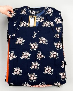 Фотография  222 - Блузки Bestseller 44#5 кг оптом в Магадане и Магаданской области