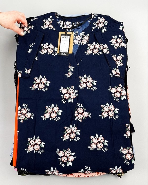 Фотография  597 - Блузки Bestseller 44#5 кг оптом в Магадане и Магаданской области