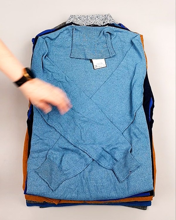 Фотография  786 - Джемпера легкие мужские C&A 025#7 кг, ЛОТ №7876 оптом в Магадане и Магаданской области