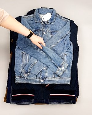 Фотография  625 - Ветровки м/ж C&A 025#10 кг, ЛОТ №7863 оптом в Магадане и Магаданской области