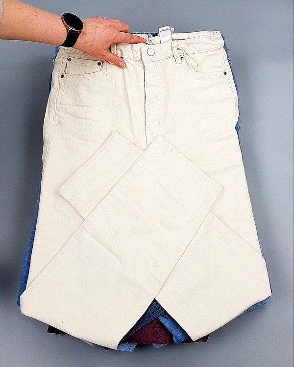 Фотография  976 - Джинсы NEXT Women#10 кг, ЛОТ №8034 оптом в Магадане и Магаданской области