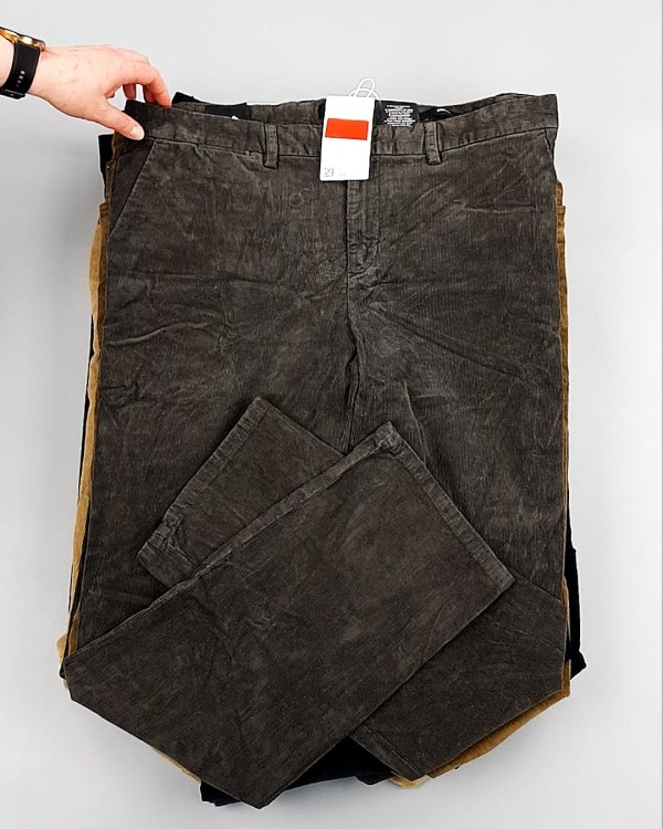 Фотография  802 - Брюки вельветовые м/ж C&A 025#10 кг, ЛОТ №7902 оптом в Магадане и Магаданской области