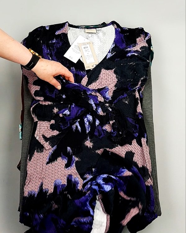 Фотография  997 - Платья Bestseller+DK Summer 035#5 кг, ЛОТ №8058 оптом в Магадане и Магаданской области