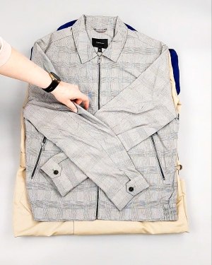 Фотография  783 - Ветровки м/ж C&A 025#10 кг, ЛОТ №7864 оптом в Магадане и Магаданской области