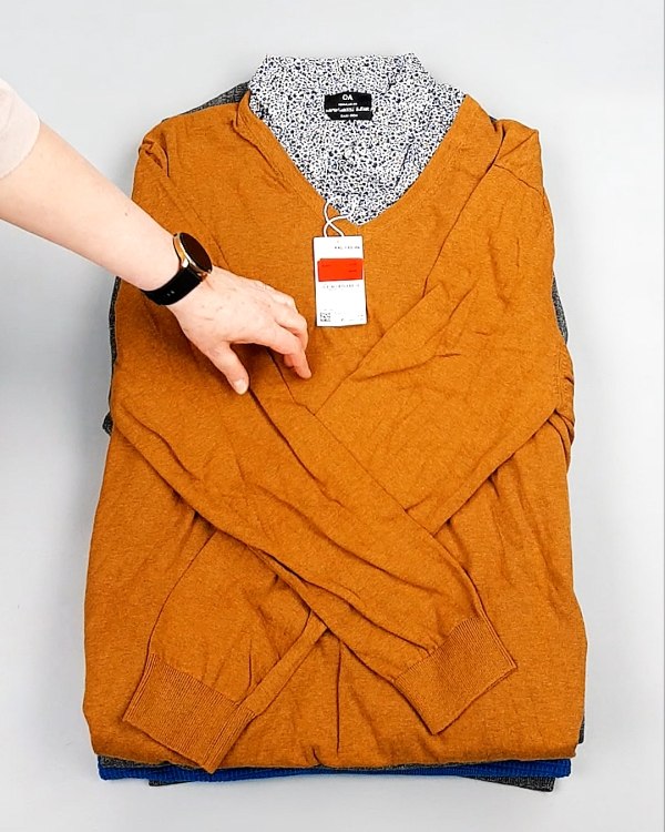 Фотография  686 - Джемпера легкие мужские C&A 025#7 кг, ЛОТ №7876 оптом в Магадане и Магаданской области