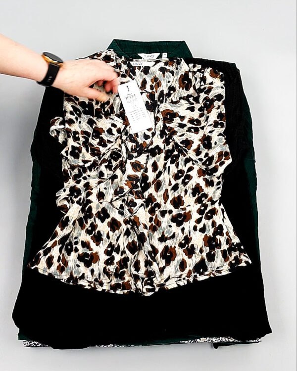 Фотография  944 - Блузки Bestseller+DK 035#5 кг, ЛОТ №8096 оптом в Магадане и Магаданской области