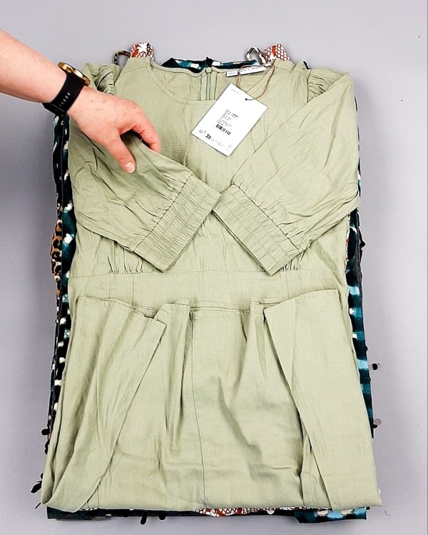 Фотография  440 - Платья Bestseller+DK Summer 035#5 кг, ЛОТ №8061 оптом в Магадане и Магаданской области