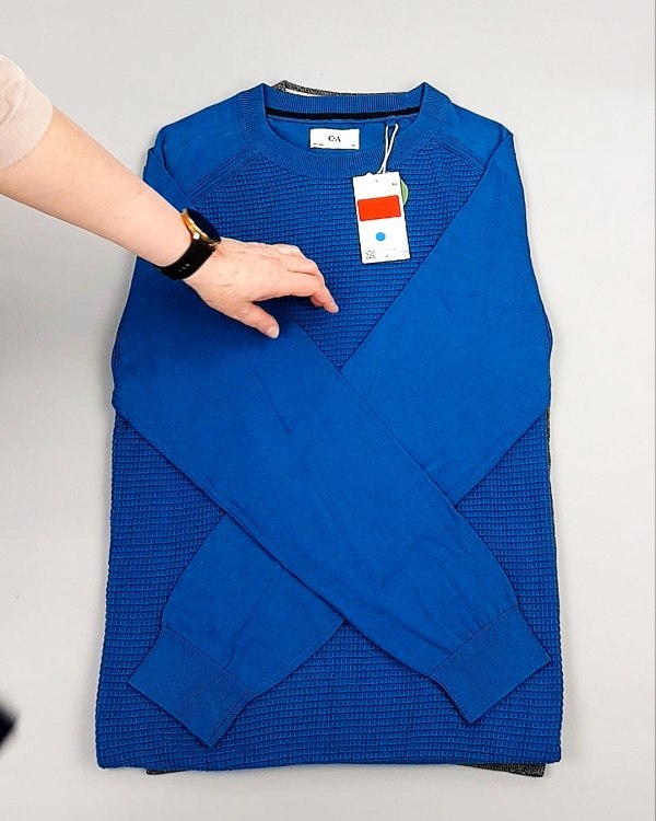 Фотография  876 - Джемпера легкие мужские C&A 025#7 кг, ЛОТ №7876 оптом в Магадане и Магаданской области