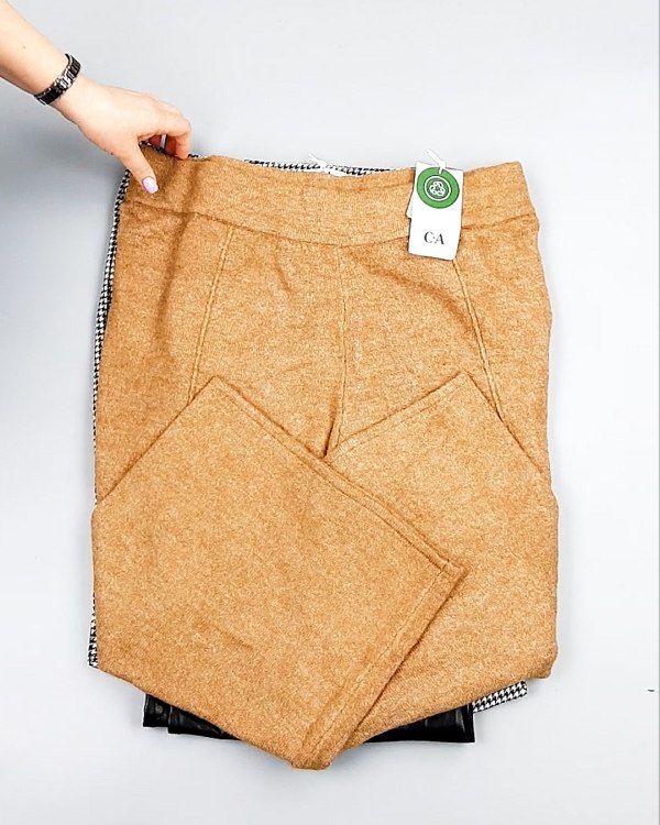 Фотография  279 - Брюки женские зима C&A 025#10 кг, ЛОТ №7908 оптом в Магадане и Магаданской области